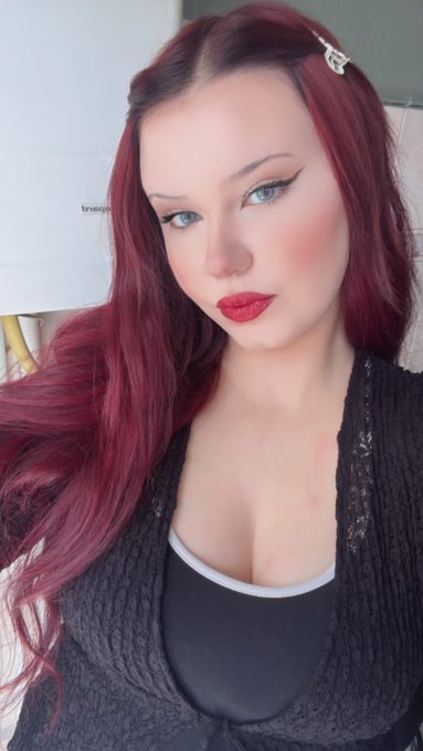 Sirkeci Genç Escort Sik Bağımlısının Kukuyla Zevk Fırtınası